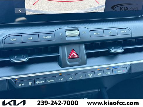 New 2025 Kia K4 LXS image 30