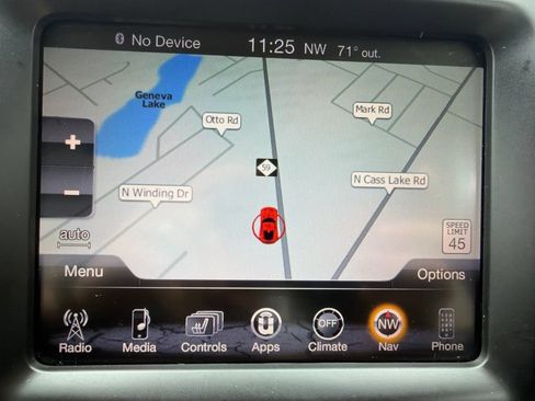 Used 2016 Jeep Cherokee Trailhawk w/ Leather Interior Group AWD/4WD image 19