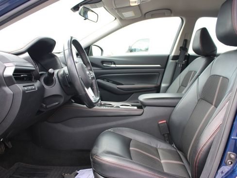 Used 2024 Nissan Altima 2.5 SR FWD image 22