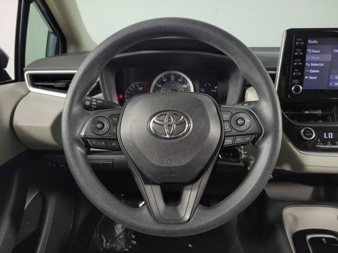 Used 2020 Toyota Corolla LE FWD image 21