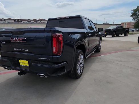 Certified 2022 GMC Sierra 1500 Denali w/ Denali Reserve Package AWD/4WD image 8
