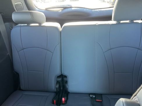 Used 2023 Buick Enclave Essence w/ Experience Buick Package image 9