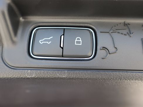 Used 2025 Ford Explorer ST AWD/4WD image 30