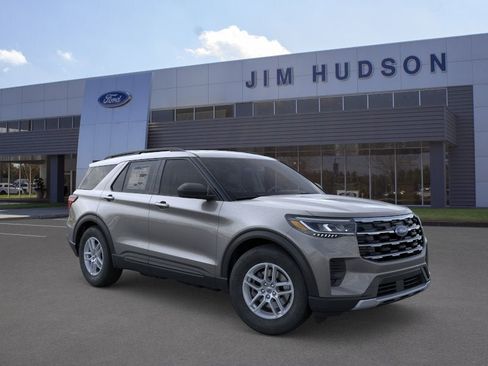 New 2026 Ford Explorer Active RWD image 7