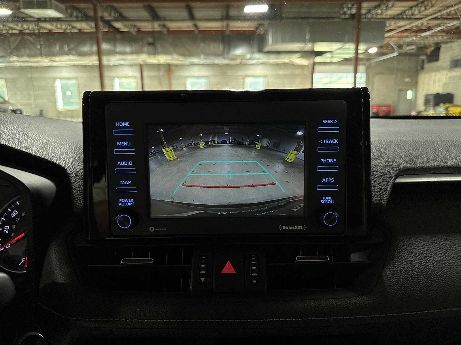 Used 2021 Toyota RAV4 XLE Premium AWD/4WD image 4