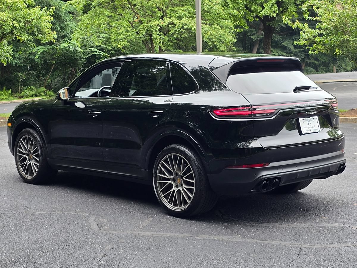 Used 2023 Porsche Cayenne Platinum Edition AWD/4WD image 4