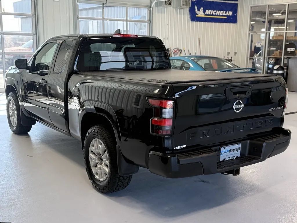 Used 2023 Nissan Frontier SV w/ Tow Package AWD/4WD image 5