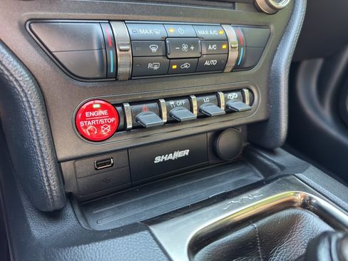 Used 2017 Ford Mustang Shelby GT350 w/ Electronics Package RWD image 31