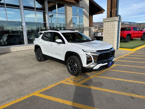 New 2026 Chevrolet Equinox ACTIV w/ Convenience Package III image 3