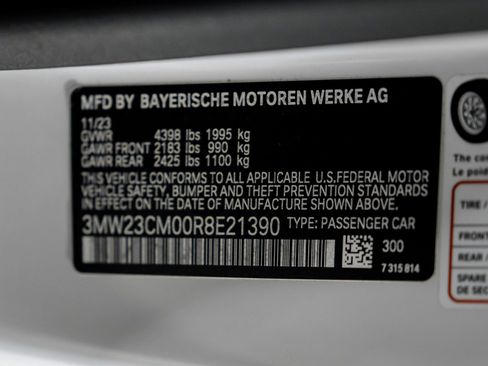 Used 2024 BMW 230i Coupe w/ Convenience Package image 58