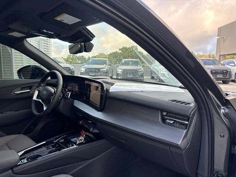 New 2026 Audi Q3 quattro 2.0T AWD/4WD image 15