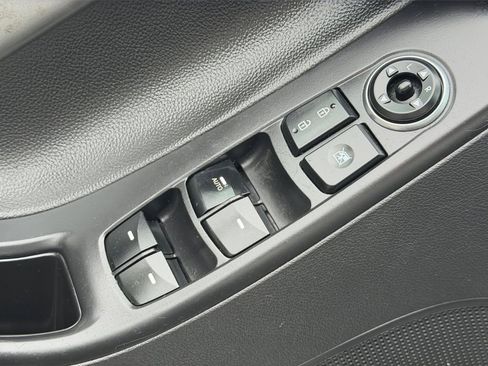 Used 2015 Hyundai Elantra Sport w/ Option Group 04 FWD image 19