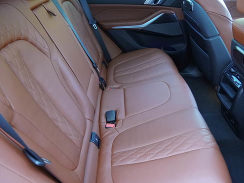 Certified 2025 BMW X5 M60i w/ Executive Package AWD/4WD image 38