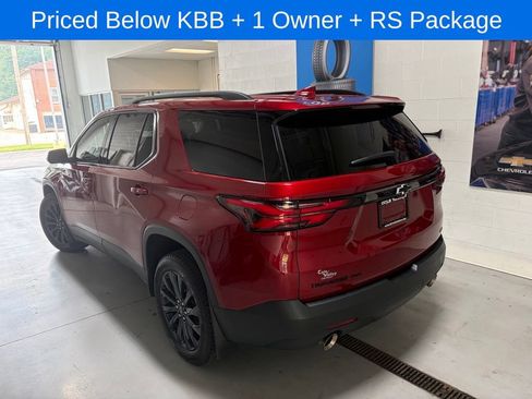 Used 2023 Chevrolet Traverse RS w/ LPO, Floor Liner Package AWD/4WD image 6