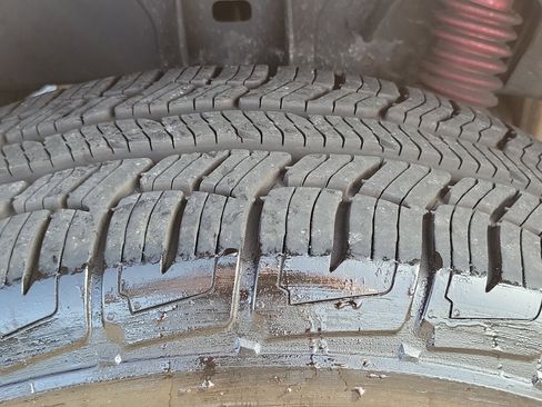 Used 2018 Toyota Tacoma SR5 RWD image 19