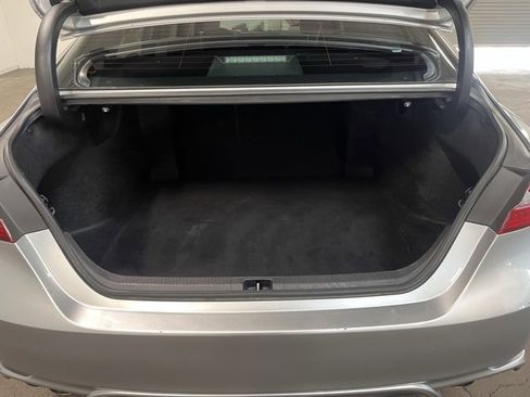 Used 2019 Toyota Camry XSE image 16