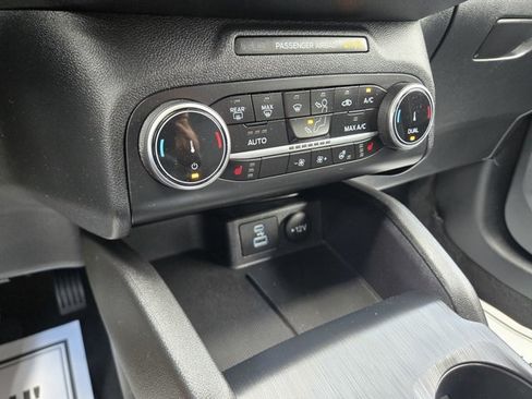 Certified 2023 Ford Escape Active AWD/4WD image 10