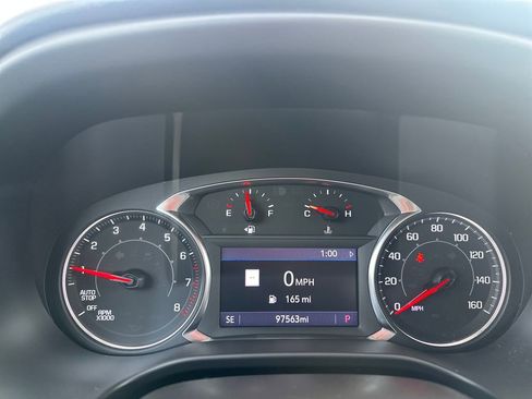 Used 2022 GMC Acadia SLT w/ Trailering Package image 8