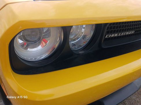 Used 2012 Dodge Challenger SRT8 Yellow Jacket w/ Premium Sound Group RWD image 18