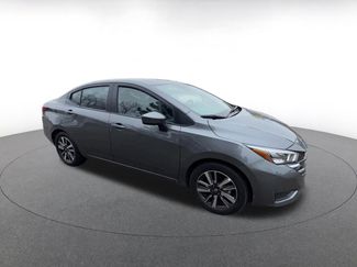 Used 2025 Nissan Versa SV FWD video 2