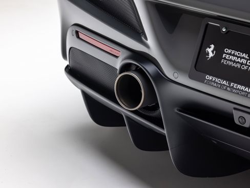 Certified 2022 Ferrari F8 Tributo RWD image 21