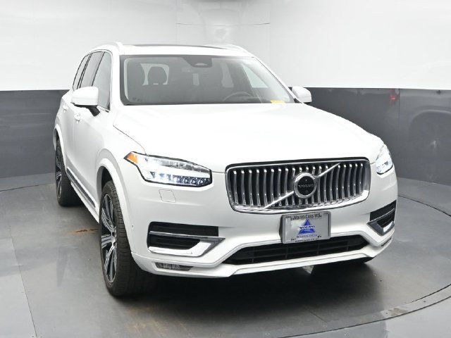 Used 2023 Volvo XC90 B6 Ultimate w/ Protection Package Premier AWD/4WD image 2