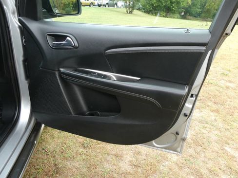 Used 2018 Dodge Journey Crossroad image 25