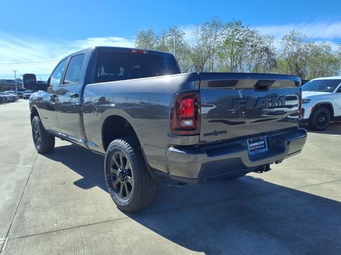 New 2026 RAM 2500 Lone Star AWD/4WD image 2