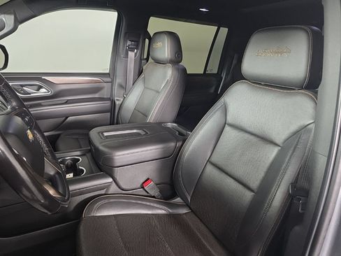 Used 2022 Chevrolet Suburban High Country AWD/4WD image 16