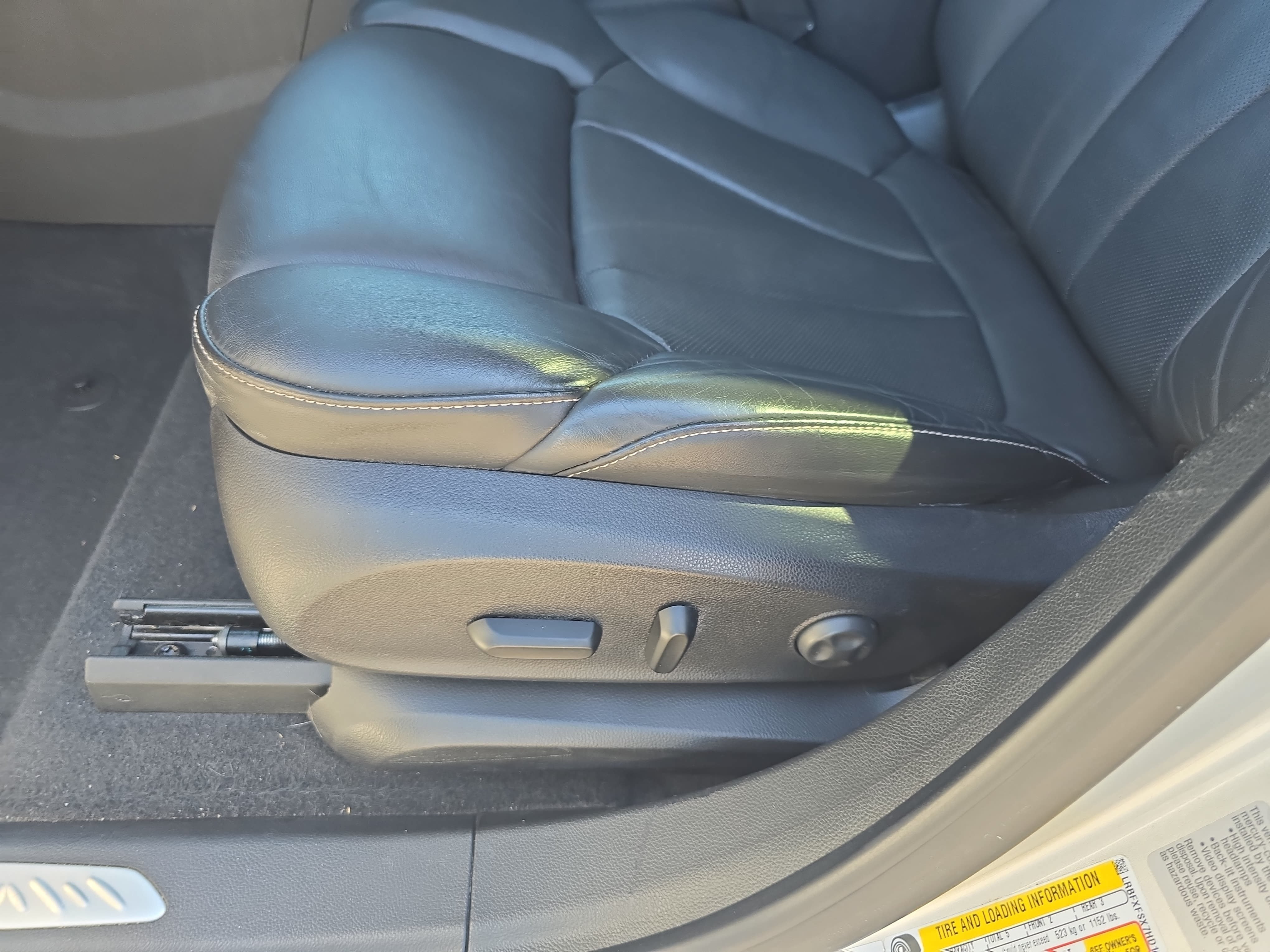 Used 2017 Buick Envision Premium w/ Driver Confidence Package AWD/4WD image 31