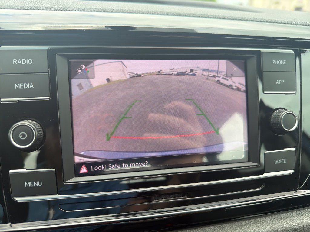 Used 2023 Volkswagen Taos S FWD image 8