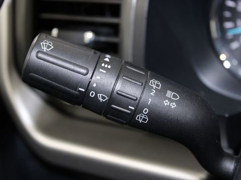 Used 2024 Ford Expedition Max XLT image 24