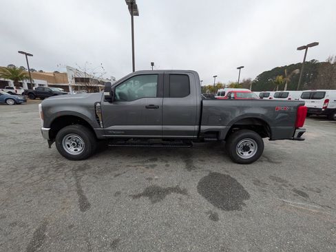 New 2026 Ford F250 XL image 7