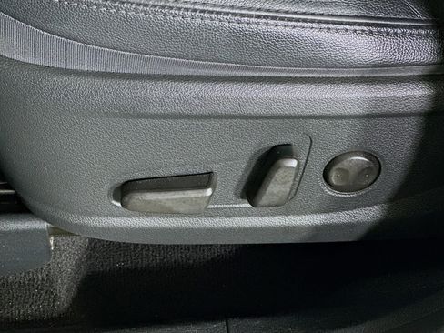 Used 2019 Hyundai Santa Fe Limited image 13