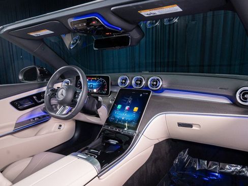 Certified 2026 Mercedes-Benz CLE 300 4MATIC Cabriolet image 17