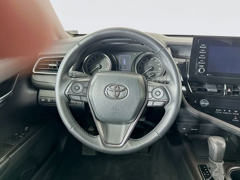 Used 2024 Toyota Camry SE w/ Convenience Package FWD image 18