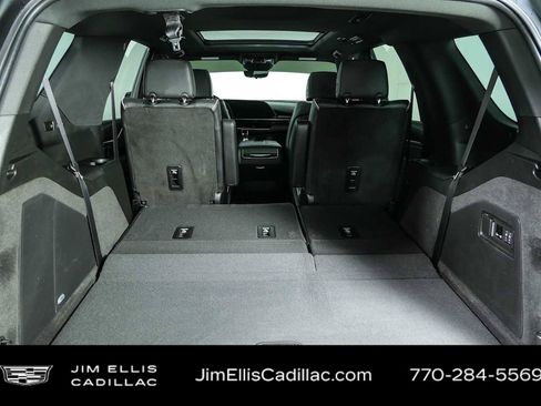 Certified 2024 Cadillac Escalade Sport w/ LPO, ONYX Package AWD/4WD image 35