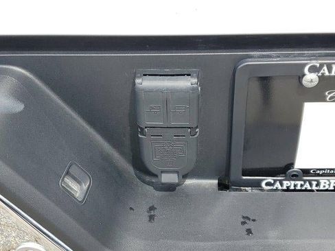 Used 2024 Chevrolet Silverado 1500 LTZ w/ LTZ Convenience Package II AWD/4WD image 7