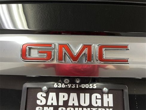 Used 2021 GMC Yukon Denali w/ Denali Premium Package image 32