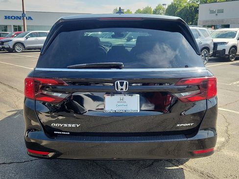 Certified 2023 Honda Odyssey Sport image 5