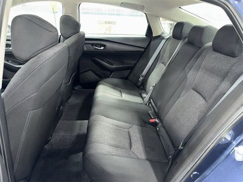 Used 2023 Honda Accord EX image 17