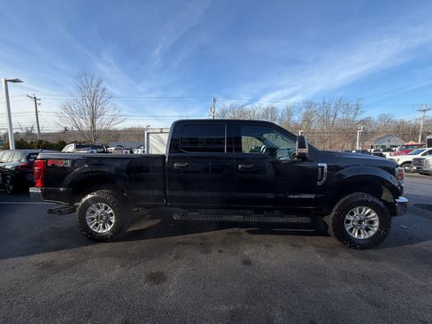 Used 2020 Ford F250 XLT w/ FX4 Off-Road Package image 5