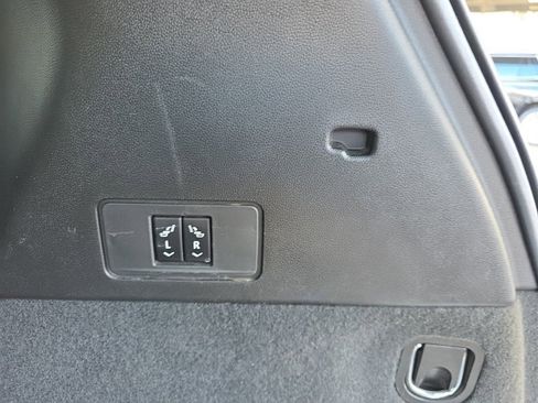 Used 2021 Cadillac XT6 Luxury image 13