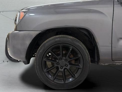 Used 2011 Toyota Tacoma 2WD Access Cab image 36
