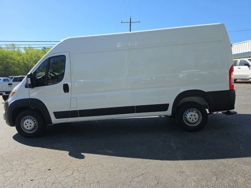 Used 2026 RAM ProMaster 2500 w/ Convenience Group FWD image 6