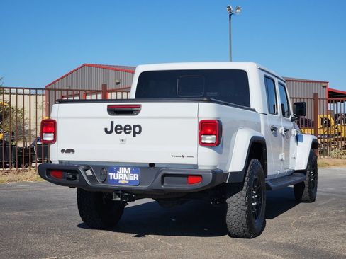 Used 2025 Jeep Gladiator Sport AWD/4WD image 6