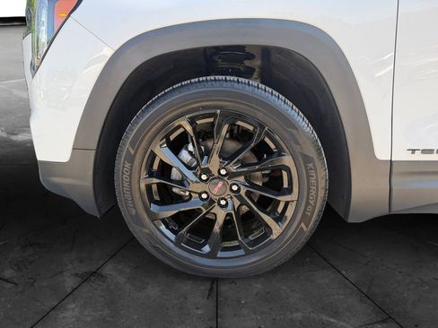 Used 2023 GMC Terrain SLE w/ Driver Convenience Package AWD/4WD image 14