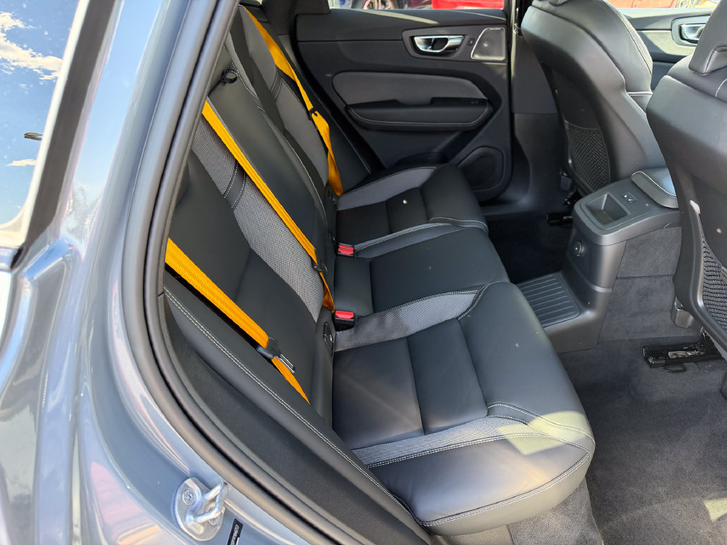 Certified 2024 Volvo XC60 T8 Polestar AWD/4WD image 19