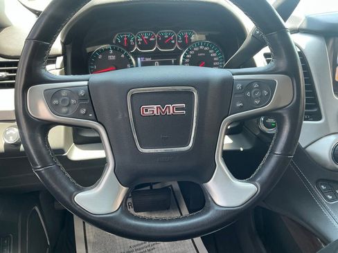 Used 2020 GMC Yukon XL SLT AWD/4WD image 45