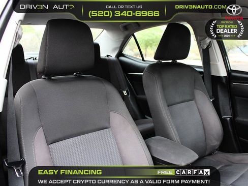Used 2018 Toyota Corolla LE FWD image 16